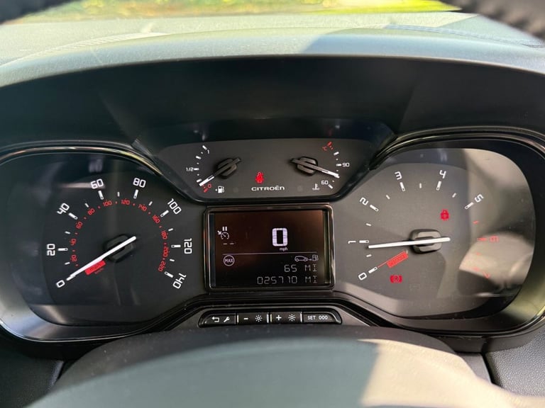 2021 Citroen C3 Aircross 1.2 PureTech C-Series SUV 5dr Petrol Manual Euro 6 (s/s) (110 ps) Hatchb...