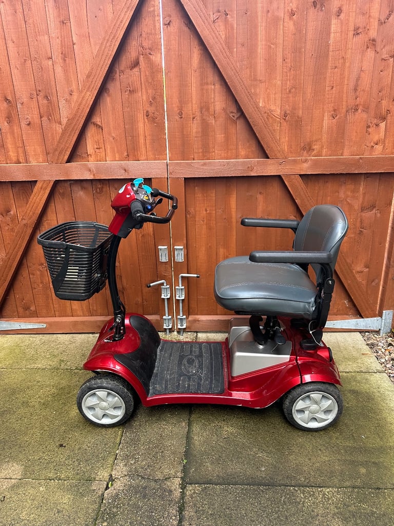 Ultralite 480 mobility scooter 6mph in red 