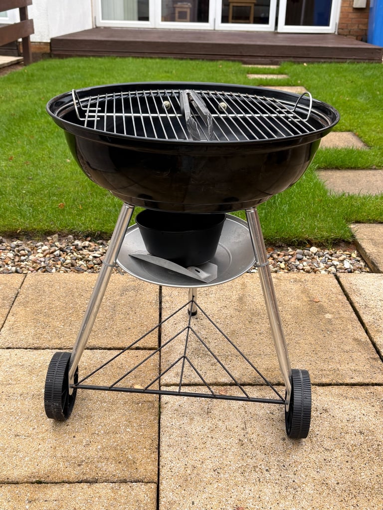 image for Weber Kettle Barbecue 