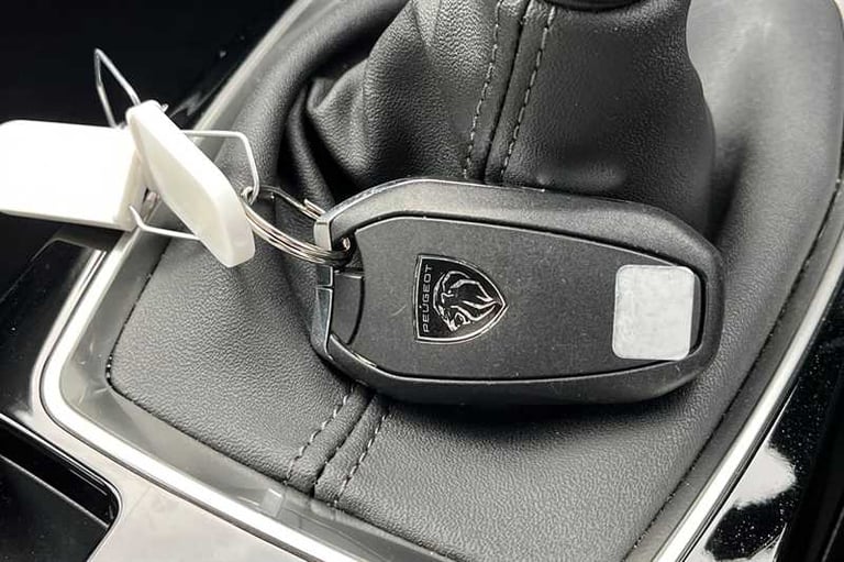 2024 Peugeot 2008 1.2 PureTech 130 Allure 5dr HATCHBACK PETROL Manual