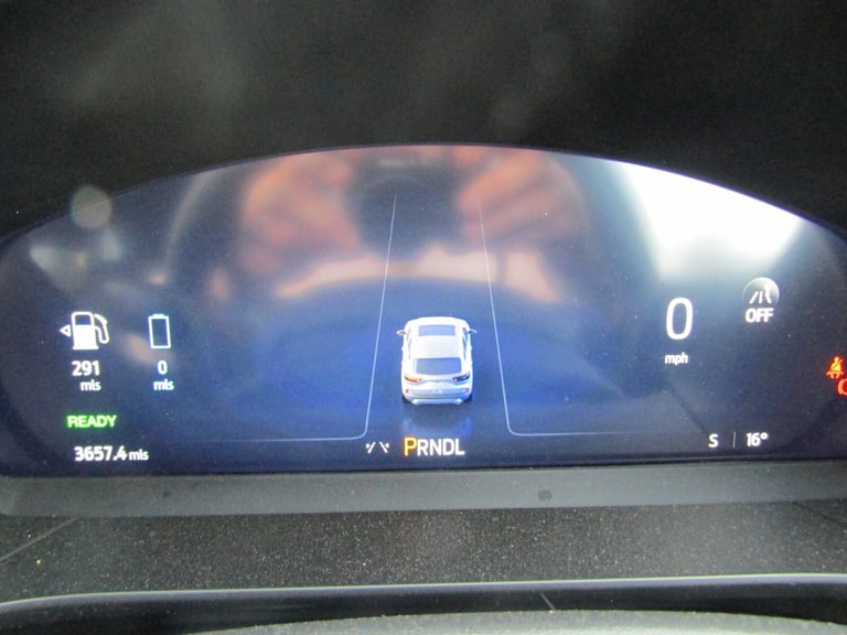 2024 Ford Kuga 2.5 PHEV ST-Line X 5dr CVT - 20'' Alloys / Tech Pack / Huge saving VS New Estate P...