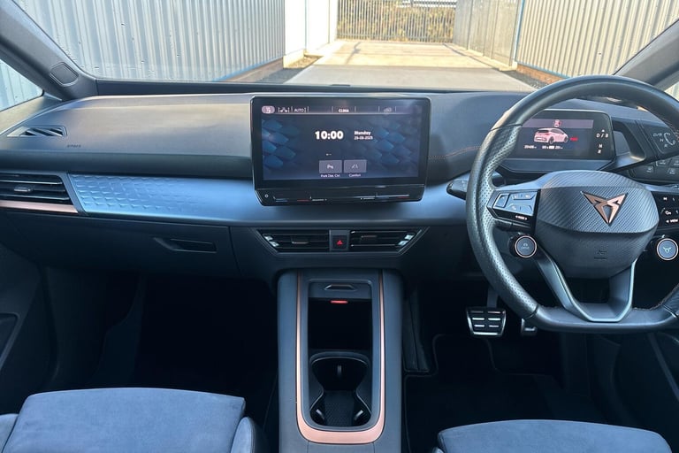  Cupra Born E Boost 77kwh V3 Hatchback 5dr Electric Auto 4 Seat 230 Ps Electric