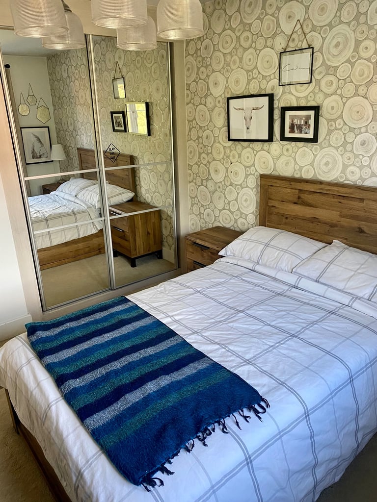 image for Double Furnished room to let in beautiful 4 bedroom house.