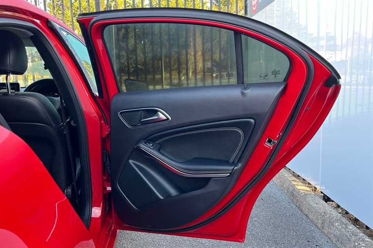 2018 Mercedes-Benz A-Class 1.6 A160 SE (Executive) Hatchback 5dr Petrol 7G-DCT Euro 6 (s/s) (102 ...