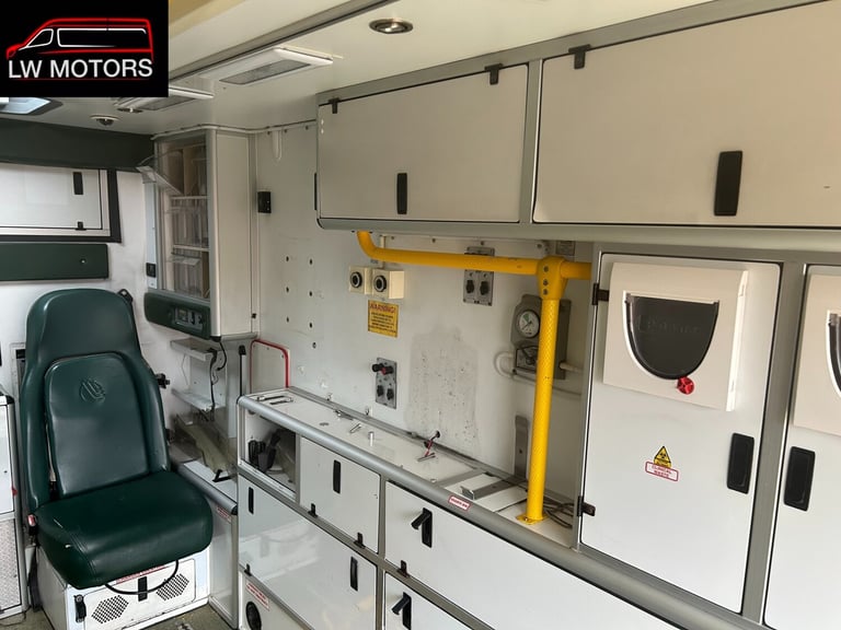 MERCEDES BENZ SPRINTER 519 CDI DIRECT EX AMBULANCE SERIVICS 2017 17 REG EURO 6