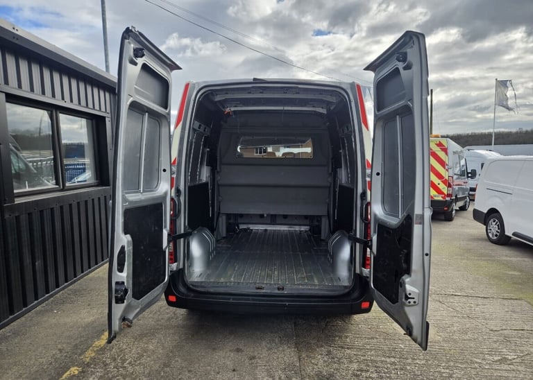 2012 Renault Master MM35 DCI S/R Van/side windows Diesel Manual