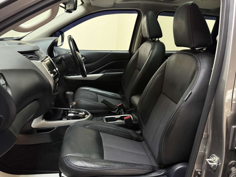 2020 Nissan Navara 2.3 dCi N-Guard Auto 4WD Euro 6 4dr Pickup Diesel Automatic