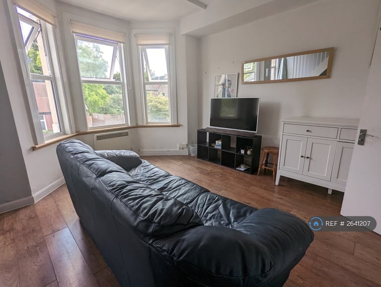 1 bedroom flat in Haringey, London, N4 (1 bed) (#2641207)