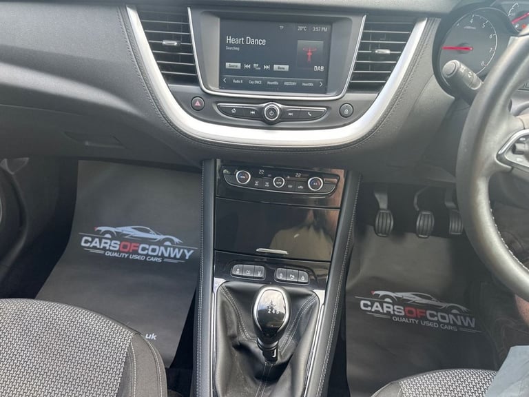 2018 Vauxhall Grandland X 1.2 Turbo SE SUV 5dr Petrol Manual Euro 6 (s/s) (130 ps) HATCHBACK Petr...