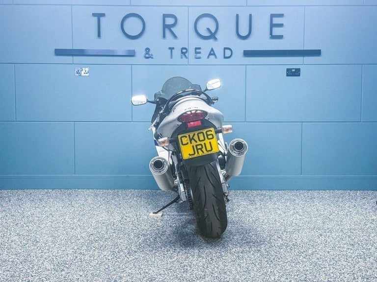 06 SUZUKI GSX1300R HAYABUSA - RARE LOW MILES - FUTURE INVESTMENT