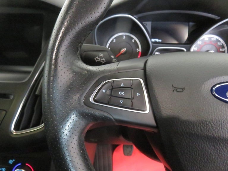 FORD FOCUS 2.0 TDCi ST-2 Euro 6 (s/s) 5dr 2017