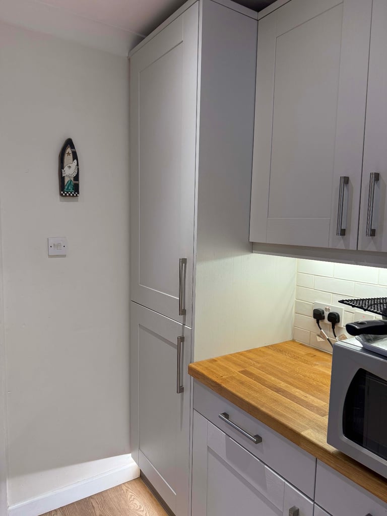 SIEMENS BUILT-IN FRIDGE FREEZER