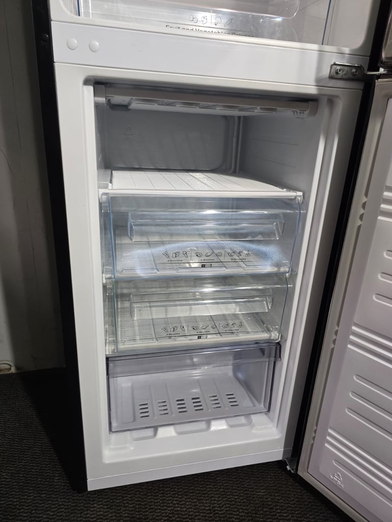 Free Delivery - Tall Black Hisense Fridge/Freezer With Water Dispenser (£200)