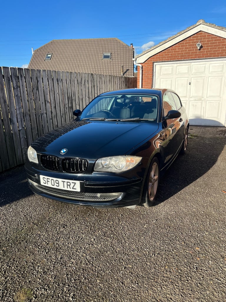 BMW, 1 SERIES, Hatchback, 2009, Manual, 1599 (cc), 3 doors