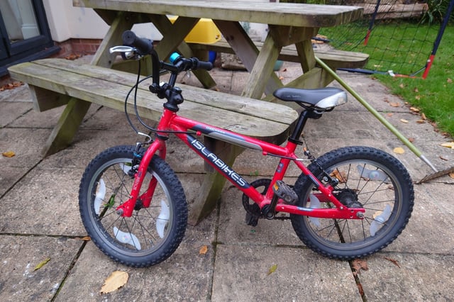 Islabike cnoc 16. Red. Fair condition. in Bovey Tracey Devon Gumtree