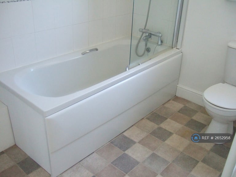 3 bedroom house in Mangrove Drive, Hertford, SG13 (3 bed) (#2652958)