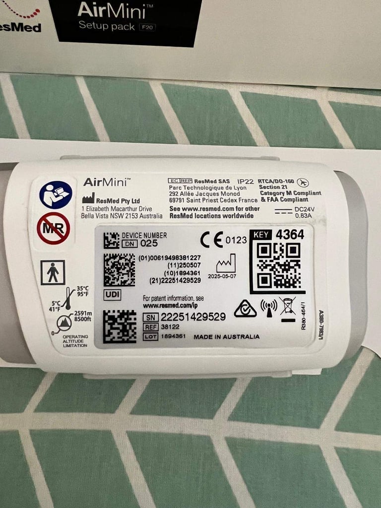 ResMed AirMini Travel CPAP machine - as new (less than 1 hr use)