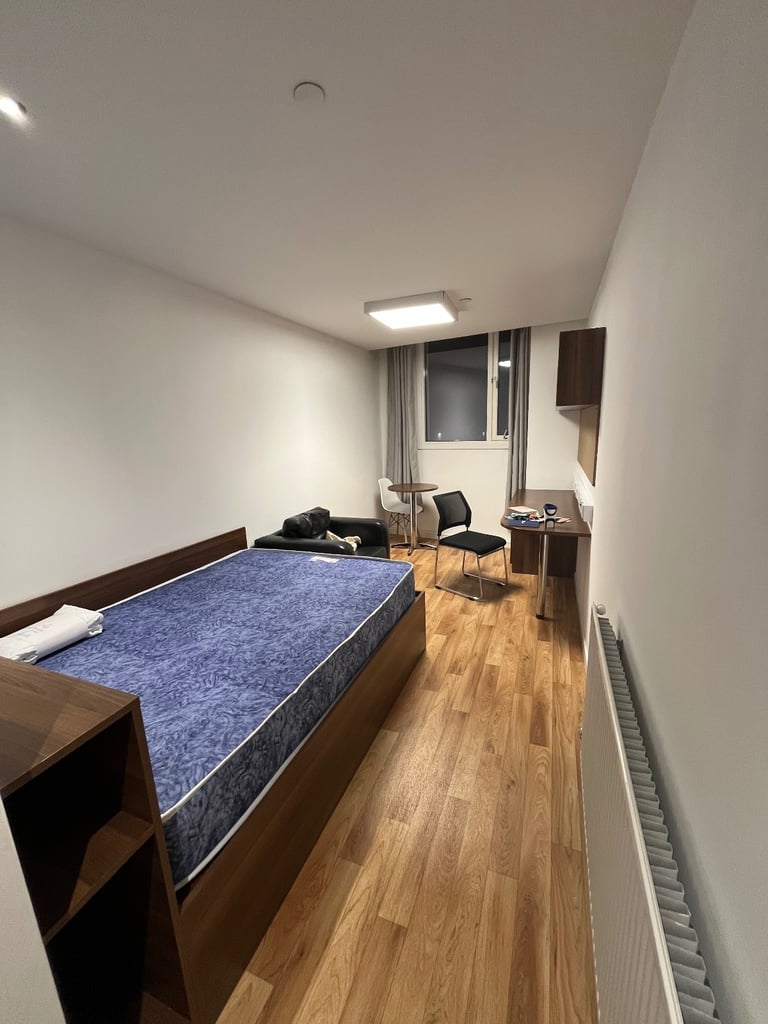 Tenancy Takeover (Students only)