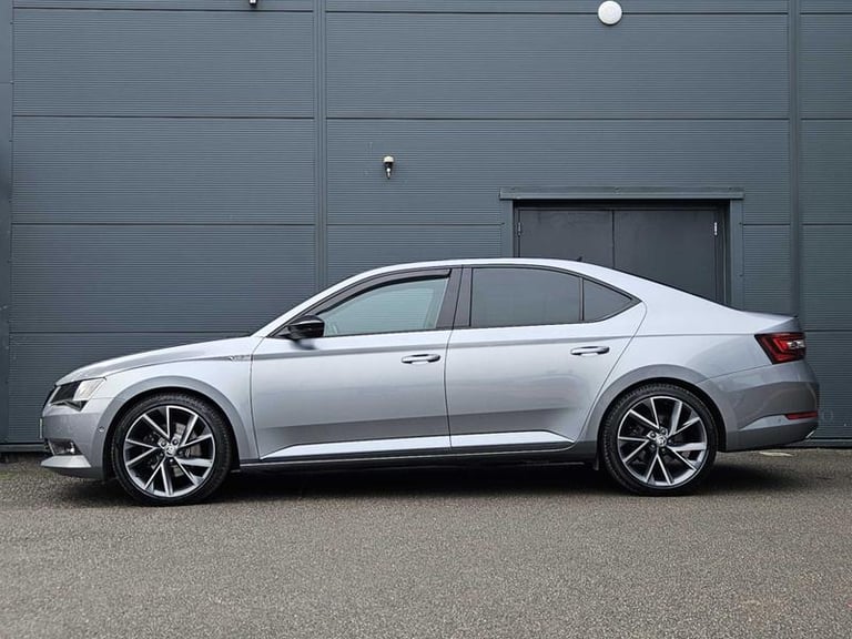2020 Skoda Superb 2.0 TDI CR Sport Line Plus 5dr Manual Hatchback Diesel Manual