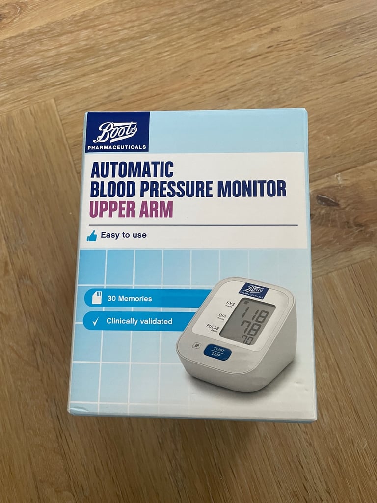 Boots Pharmaceuticals Blood Pressure Monitor -Upper Arm Unit 30 Memories
