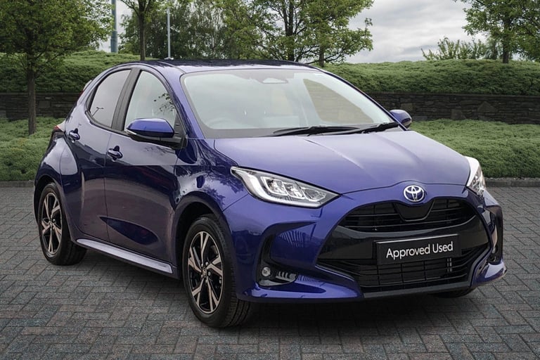 2025 Toyota Yaris 1.5 Hybrid Design 5dr CVT Hatchback Hybrid Automatic
