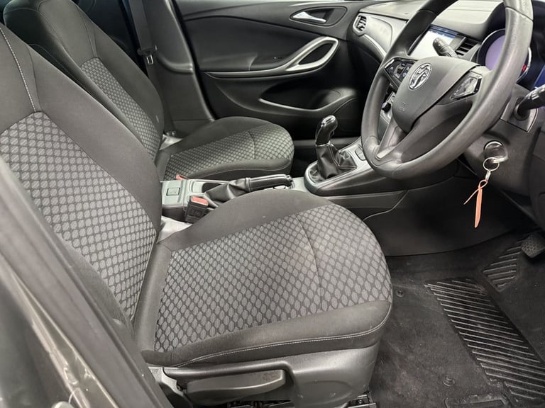 2018 Vauxhall Astra 1.6 CDTi ecoFLEX Design Sports Tourer 5dr Diesel Manual Euro 6 (s/s) (110 p E...