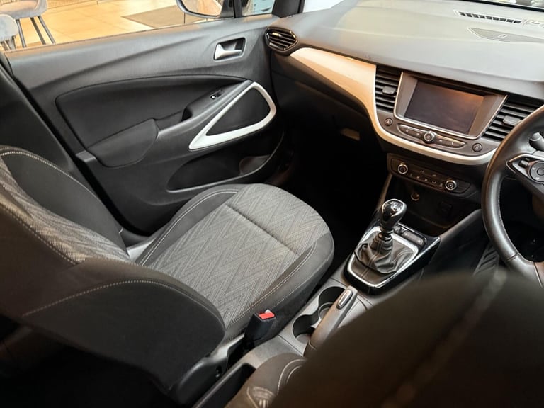 2020 Vauxhall Crossland X 1.5 Turbo D Griffin Euro 6 (s/s) 5dr HATCHBACK Diesel Manual