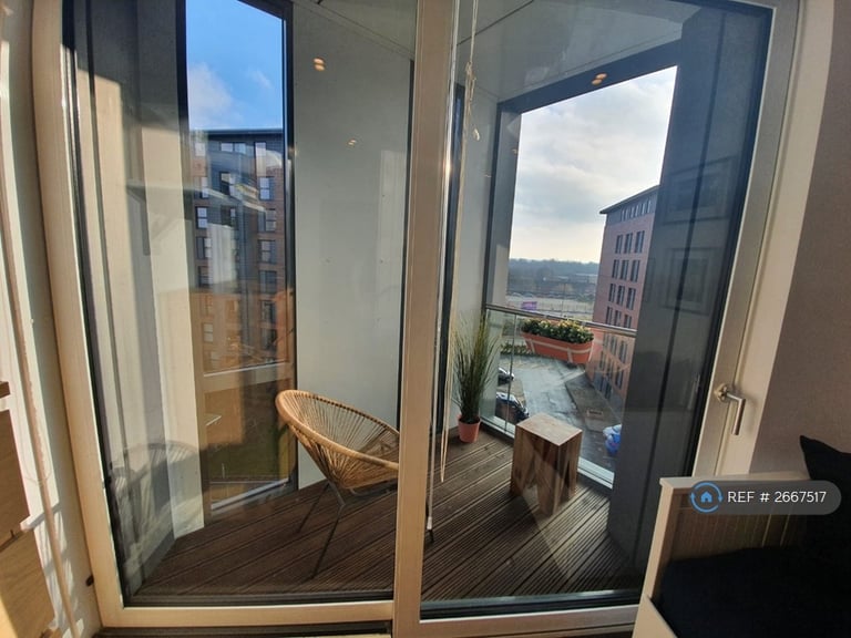 2 bedroom flat in Munday Street, Manchester, M4 (2 bed) (#2667517)