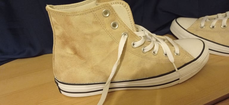 Mens Converse Size 9 Brand New