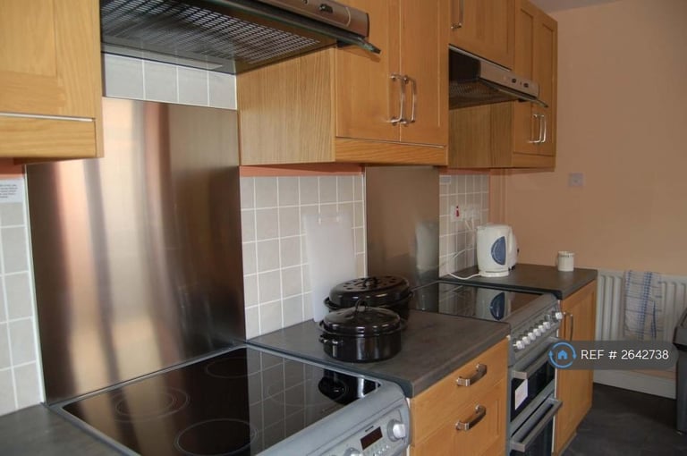 8 bedroom house in Cowley Road, Oxford, OX4 (8 bed) (#2642738)