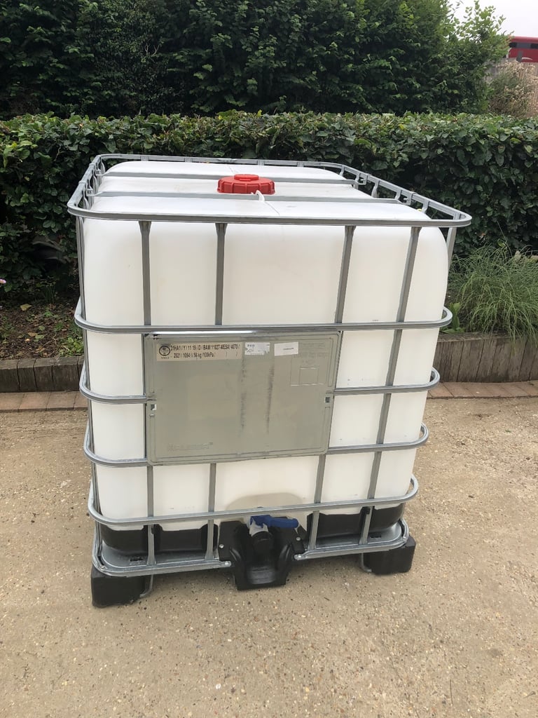 IBC water butt oil tank 1000 litre garden, allotment, waste fuel oil store can deliver