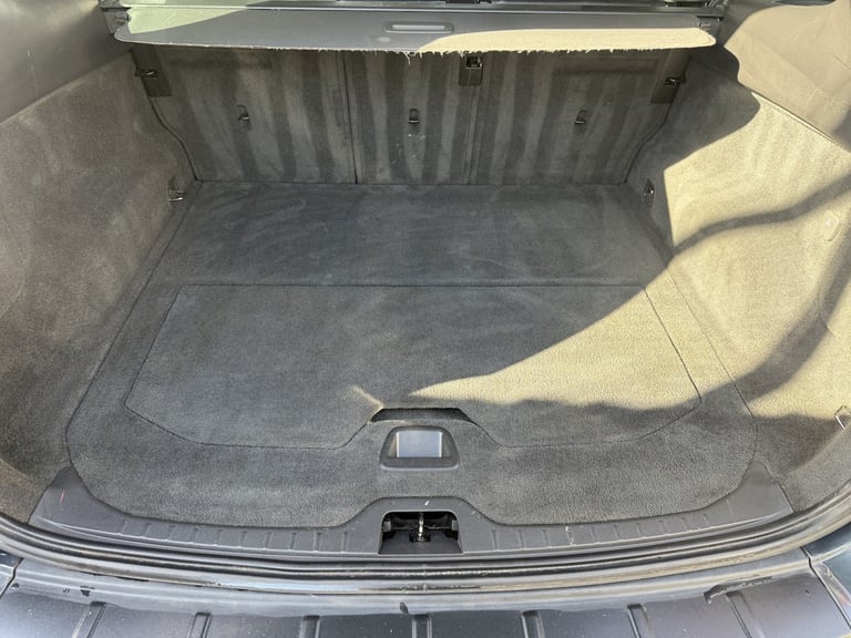 VOLVO XC60 2.0 D3 SE Lux 2010