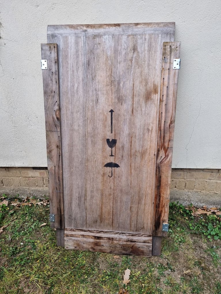 Wooden crate