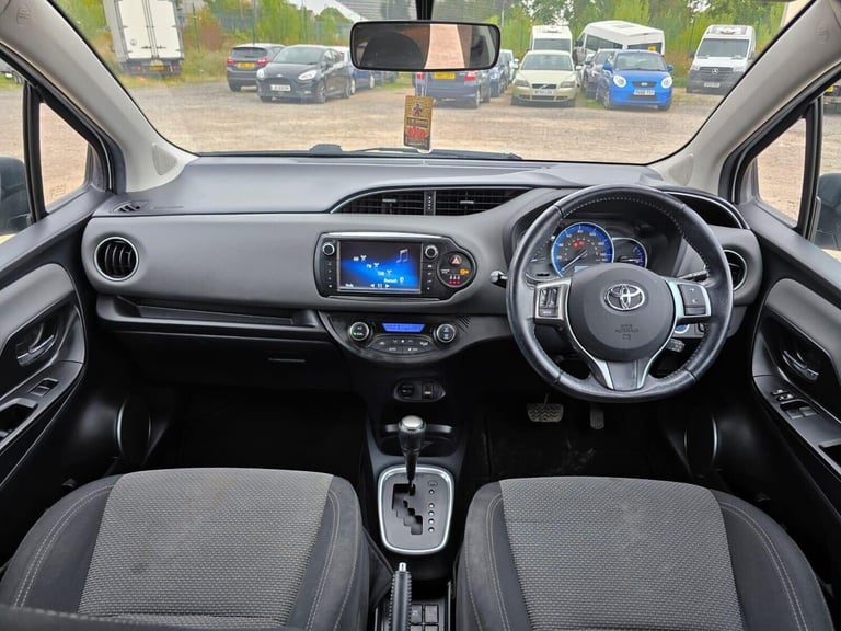 2016 Toyota Yaris 1.5 VVT-h Icon Hatchback 5dr Petrol Hybrid E-CVT Euro 6 (101 ps) Hatchback Hybr...