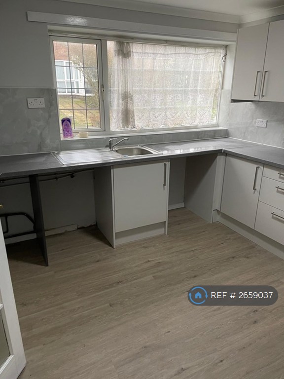3 bedroom house in Blandford Drive, Coventry, CV2 (3 bed) (#2659037)
