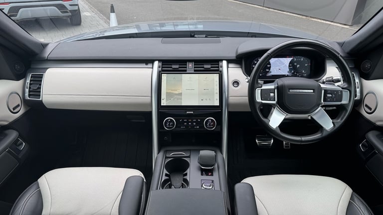 2021 Land Rover Discovery 3.0 D300 R-Dynamic HSE 5dr Auto ESTATE DIESEL Automatic