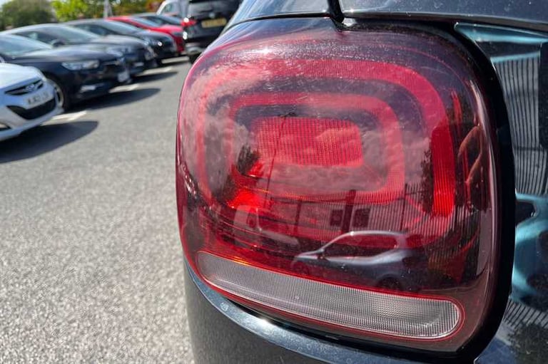 2023 Citroen C3 Aircross 1.2 PureTech 110 Shine 5dr MPV PETROL Manual