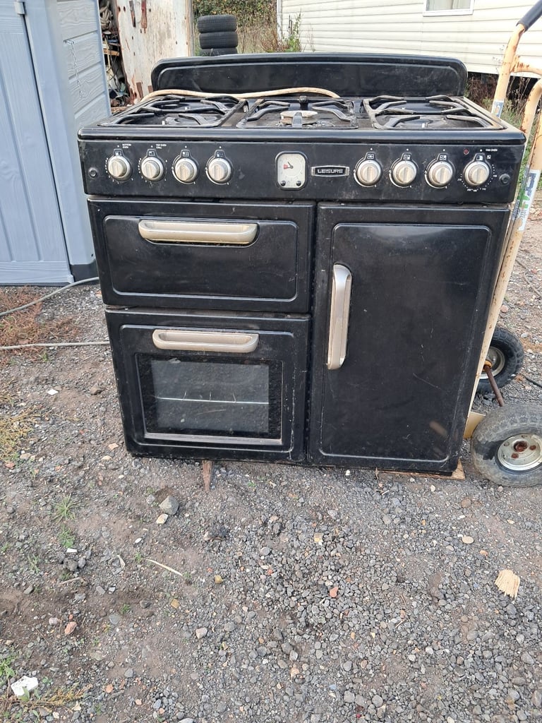 image for Leasure 5 hob double oven plus grill for sale (used) 