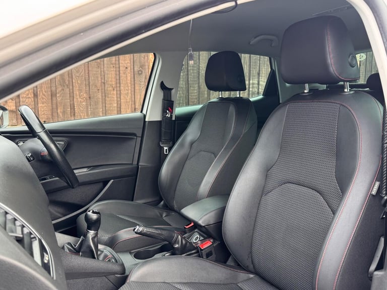 2015 SEAT Leon 1.4 TSI FR Black Technology Euro 6 (s/s) 5dr HATCHBACK Petrol Manual