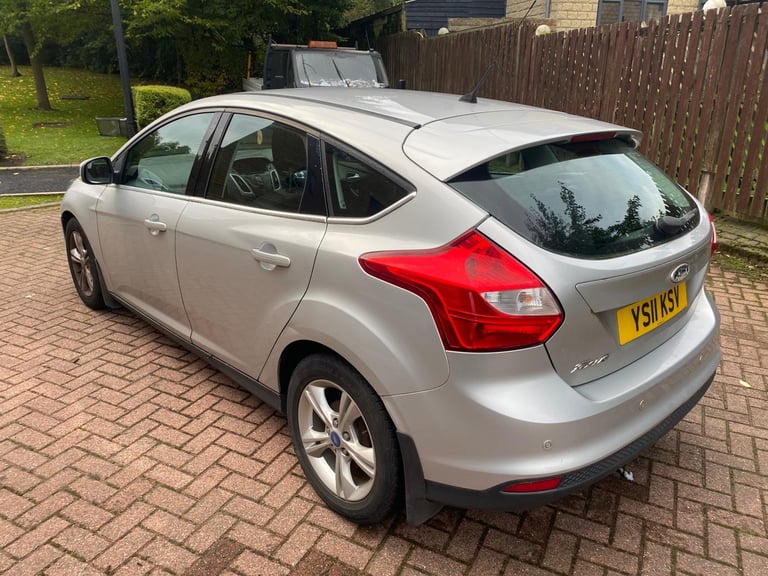 Ford, FOCUS, Hatchback, 2011, Manual, 1560 (cc), 5 doors