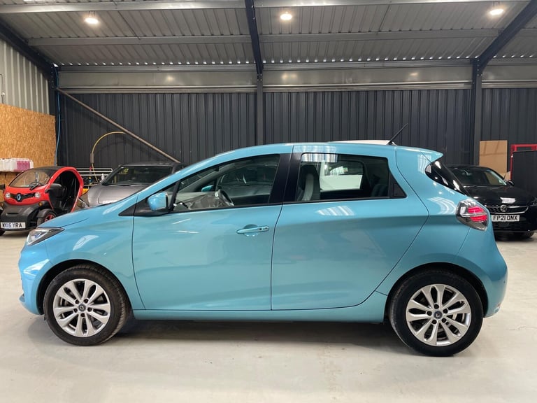 2020 Renault Zoe R135 52kWh Iconic Auto 5dr (i, Rapid Charge) HATCHBACK Electric Automatic