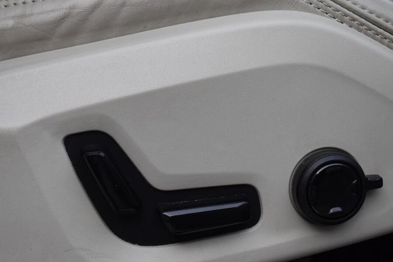 2021 Volvo XC90 2.0 B5 Mhev Inscription Suv 5dr Diesel Auto 4wd Euro 6 (s/s) (235 Ps) ESTATE Dies...