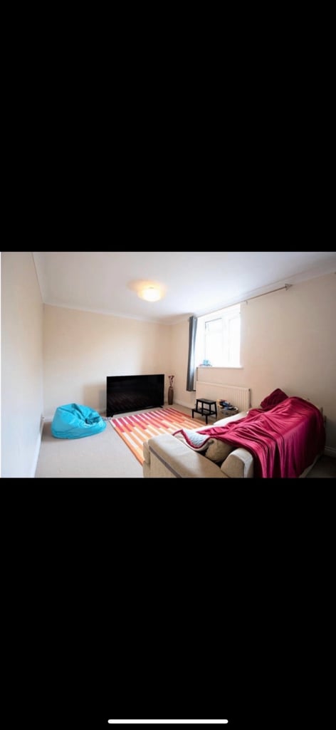 BEAUTIFUL AND BRIGHT, DOUBLE ROOM.