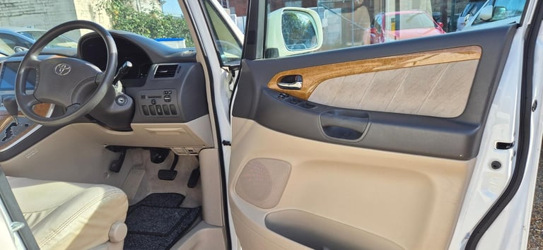 Toyota Alphard 1/2 Berth Campervan with Fridge
