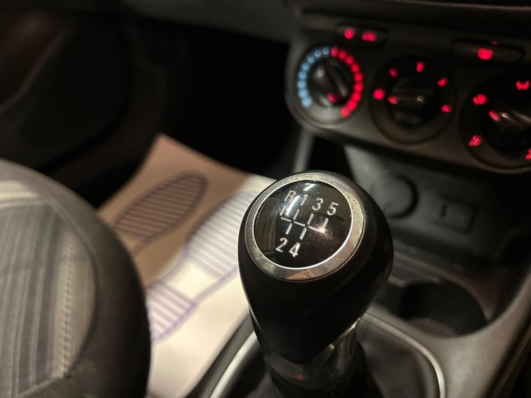  Vauxhall Corsa 1.4i ecoTEC Limited Edition Euro 6 5dr Petrol Manual