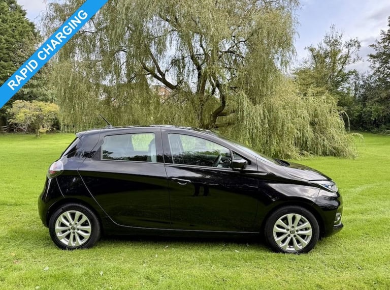 Renault Zoe 100kW Iconic R135 50kWh Rapid Charge 2022 in Black 5 Door Hatchback