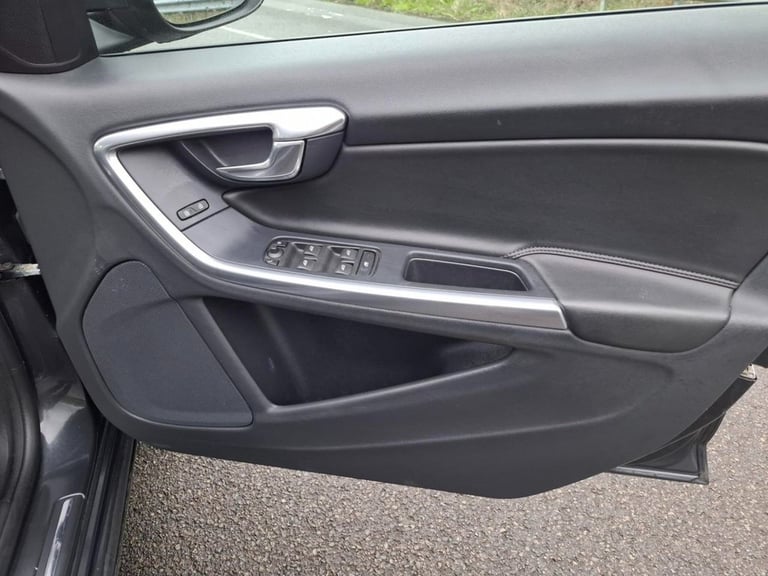 2017 Volvo V60 D4 [190] Business Edition Lux 5dr ESTATE DIESEL Manual