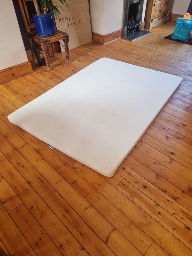 Double mattress topper - Good Condition