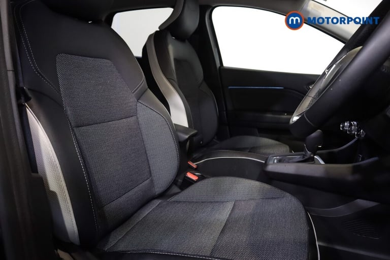 2023 Renault Captur 1.6 E-Tech Plug-in hybrid 160 Techno 5dr Auto SUV Hybrid Automatic