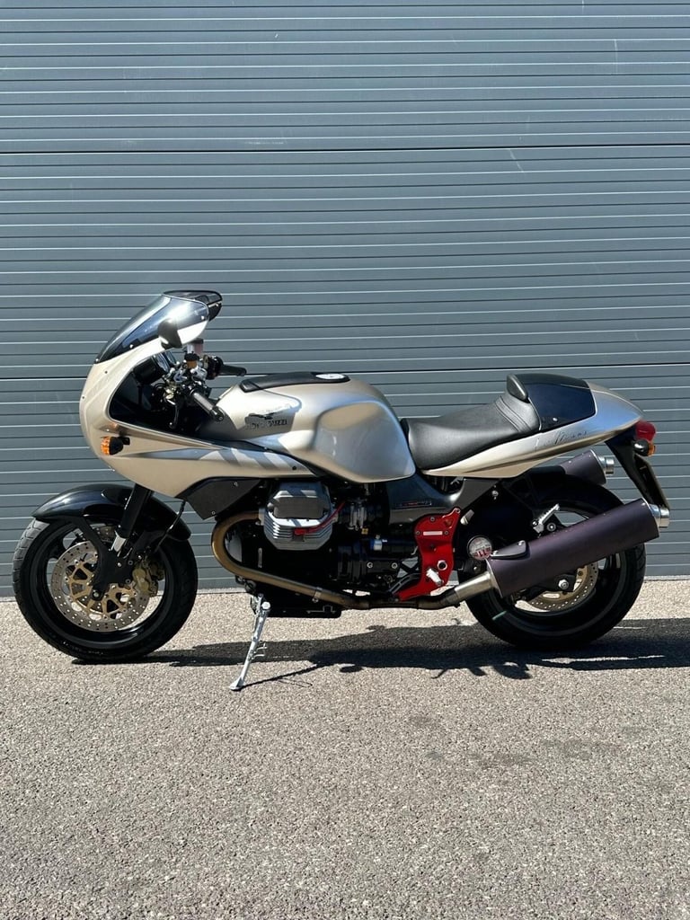 MOTO GUZZI LE MANS SPORT ROSSO CORSA 2002 Petrol Manual in Silver